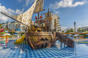 Lonicera World Hotel