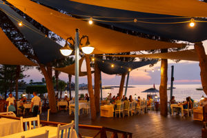 Lonicera World Hotel