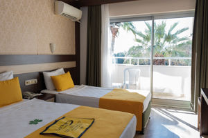 Lonicera World Hotel