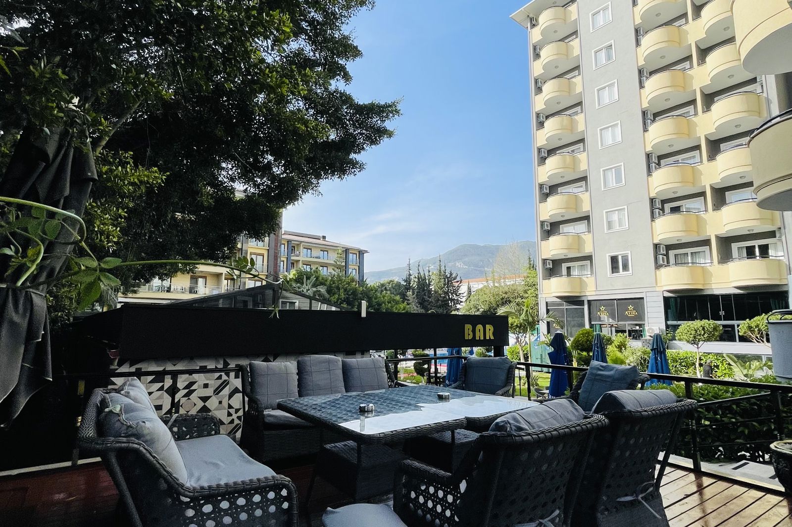 Grand Alisa Hotel slide 2