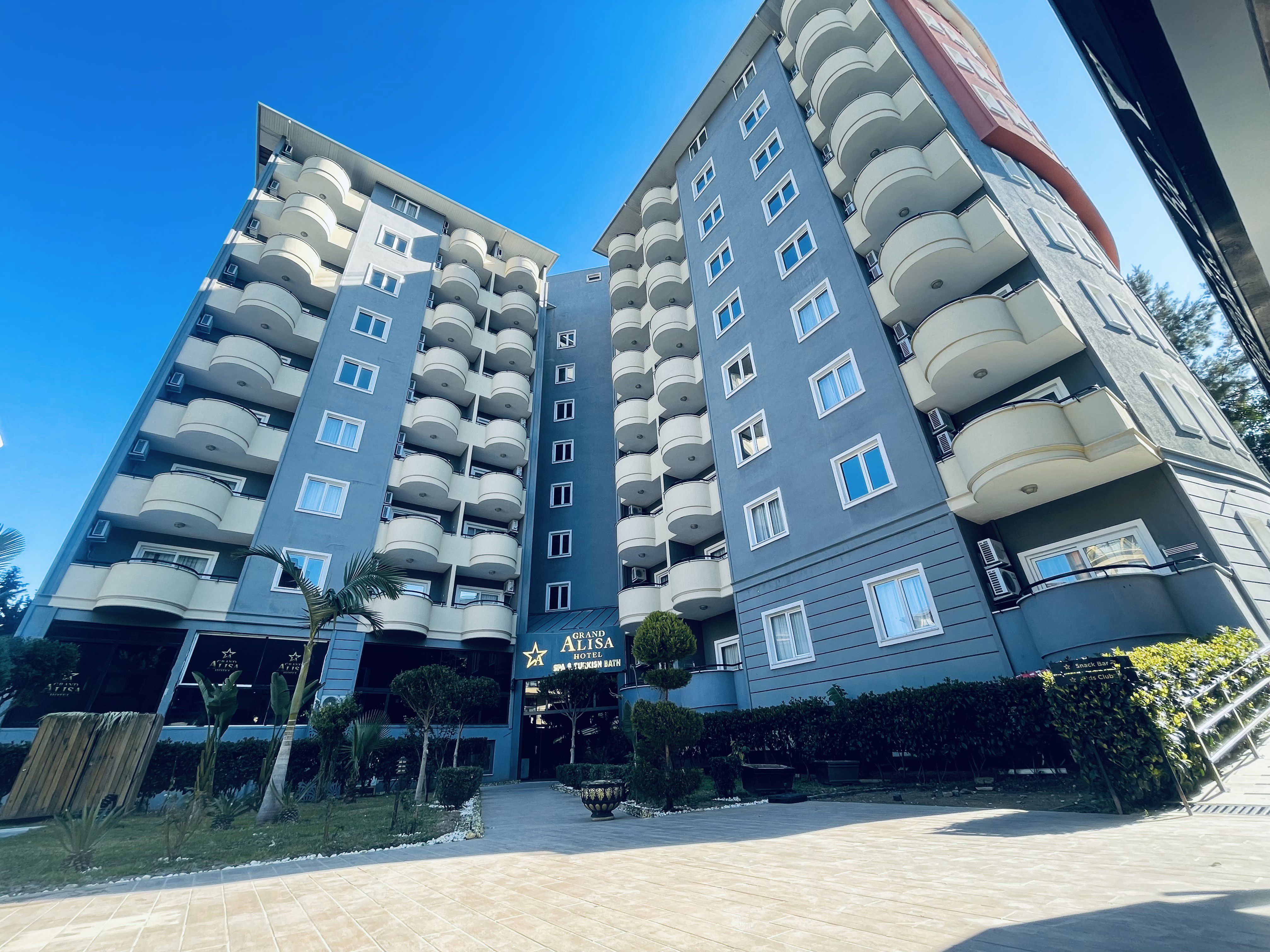Grand Alisa Hotel
