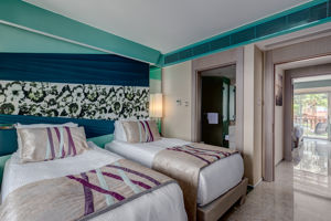 Woonvoorbeeld familie suite met tuinzicht