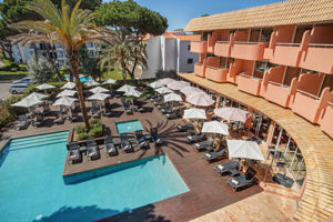 Woonvoorbeeld Grote Suite Zwembadzicht