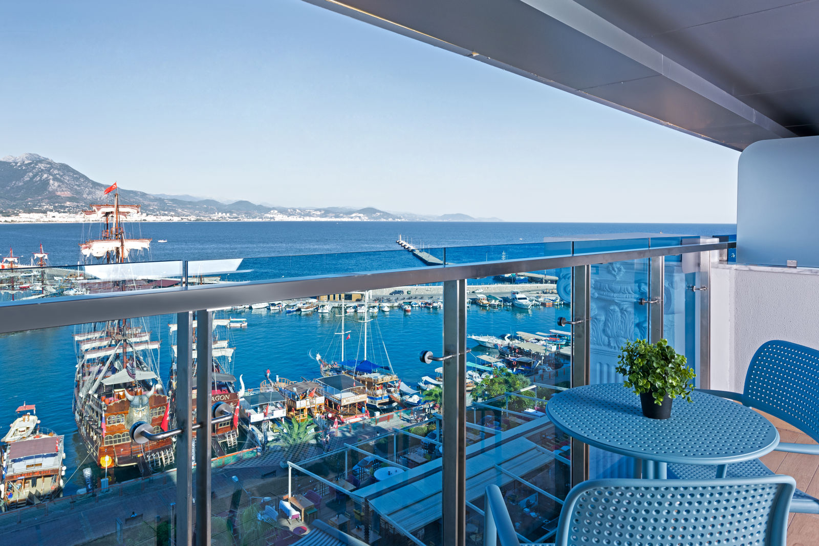 Kaptan Hotel slide 4