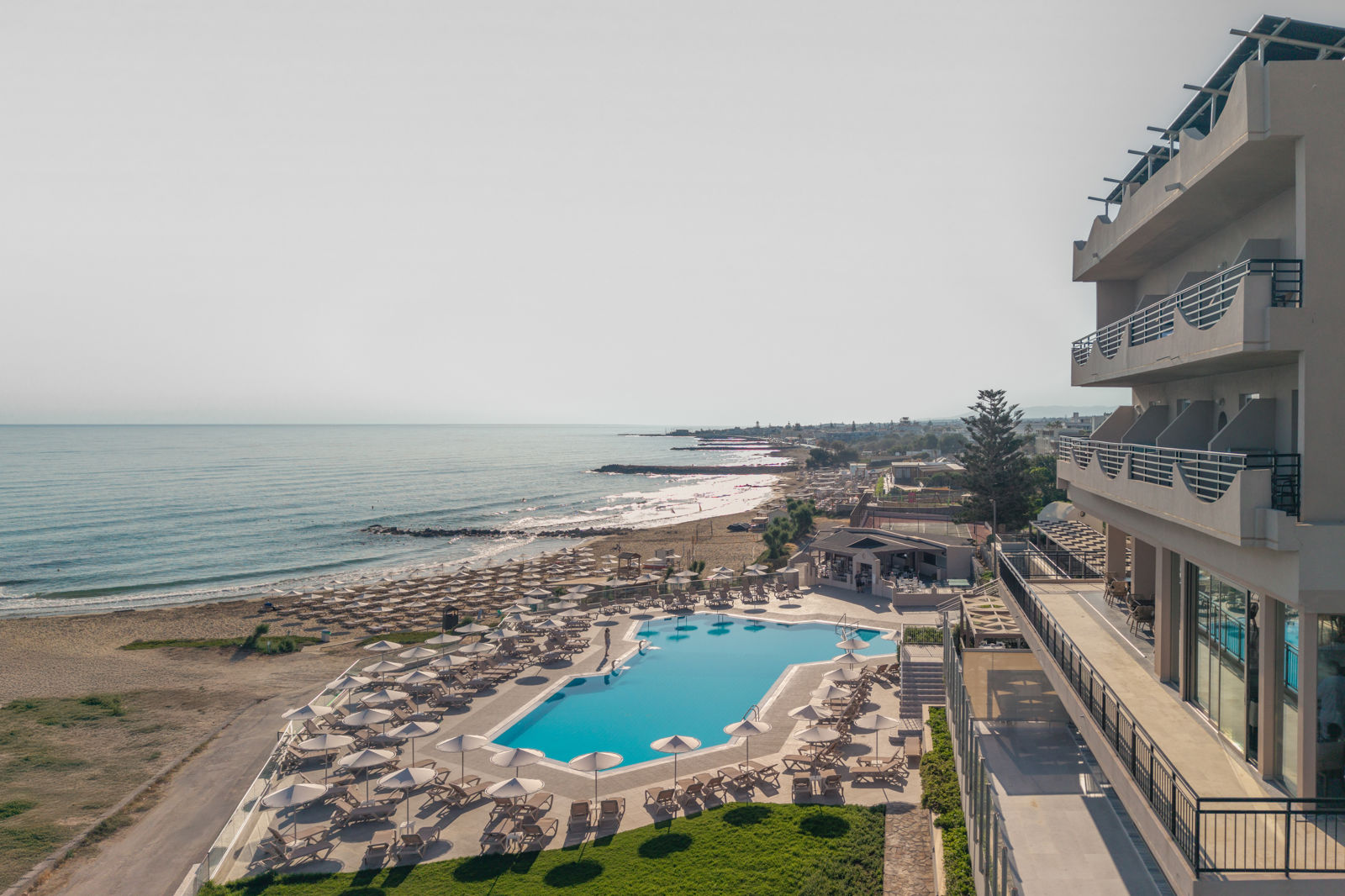 Themis Beach - billede 2