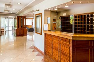 Hotel Perkes Complex