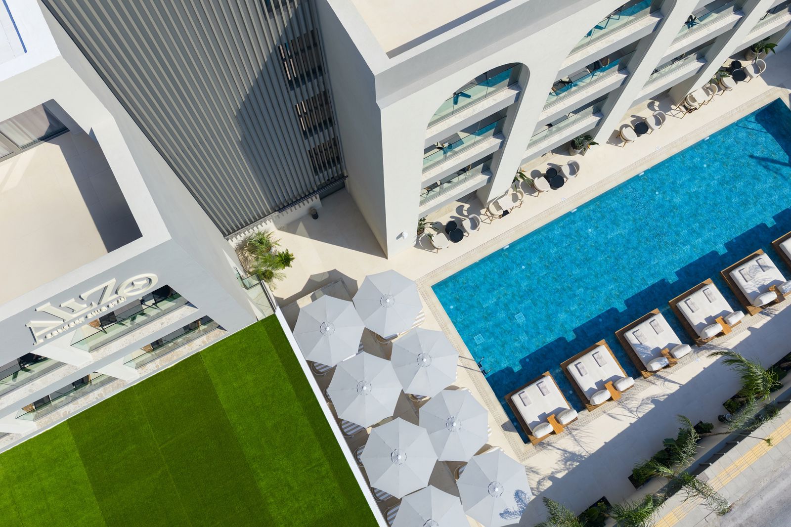 Alizo Comfort Chic Stay Adults Only slide 1