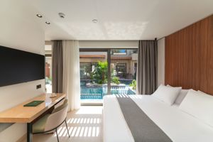 Woonvoorbeeld luxe suite swim up