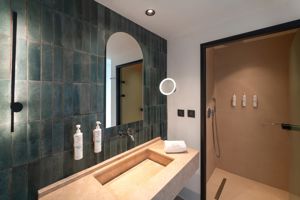 Woonvoorbeeld luxe suite swim up