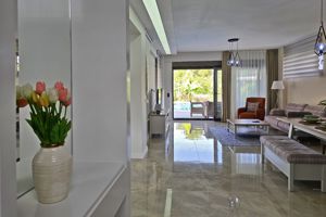 Woonvoorbeeld villa met prive zwembad