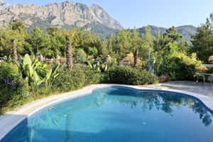 Woonvoorbeeld villa met prive zwembad