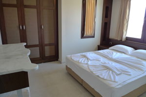 Woonvoorbeeld 4-kamervilla met prive zwembad