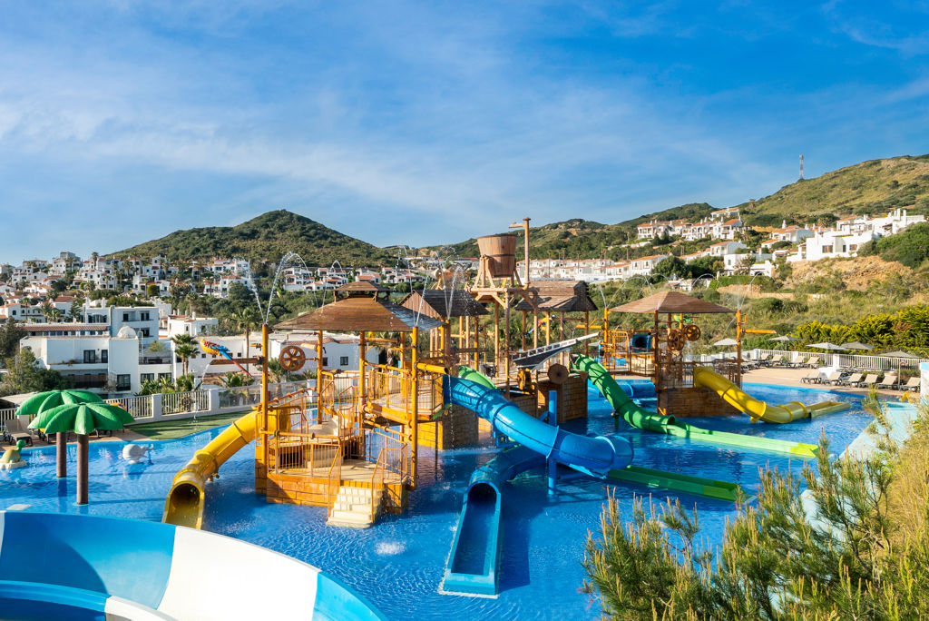 fergus-club-carema-splash