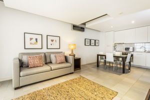 Fly & Go Pelican Alvor