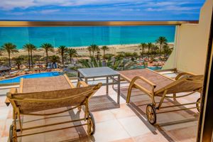 Woonvoorbeeld standaardkamer superior met zeezicht