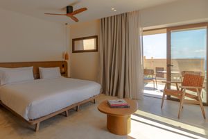 Woonvoorbeeld 2-persoonskamer Loft Standaard met klein zwembad