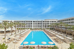 The Rif at Mangrove Beach & Gerard Joling