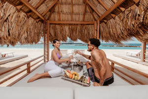 Corendon Mangrove Beach Resort & Gerard Joling