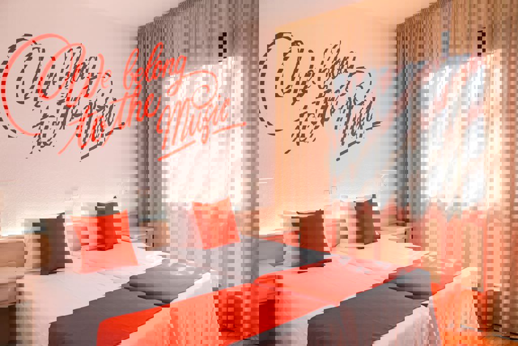 lloret-vibe-by-fergus