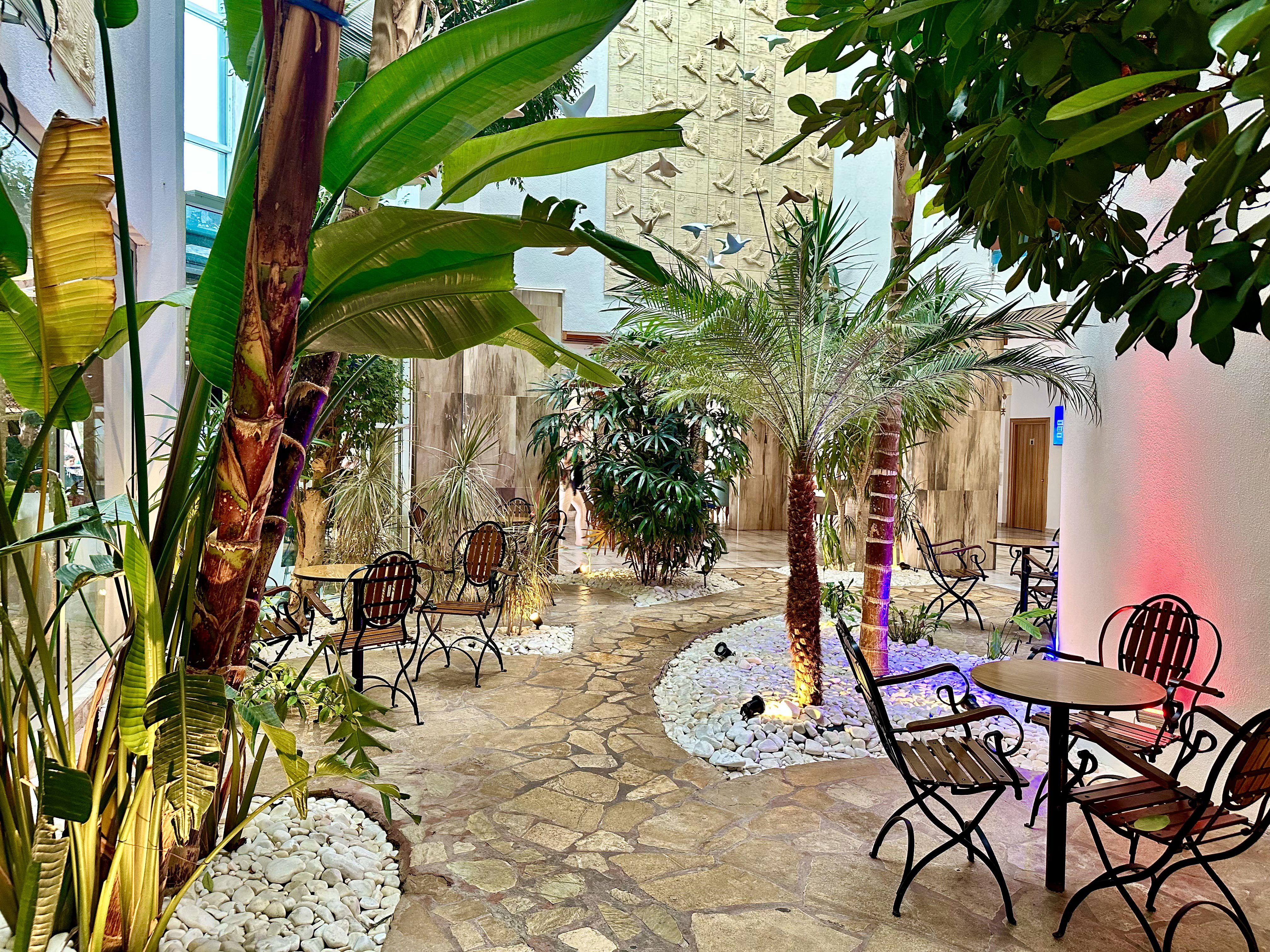 Blue Wave Suite Hotel