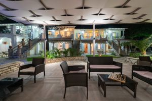 Flisvos Seaside Apartment