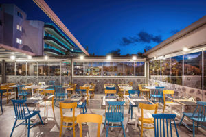 Enorme Infinity Beach