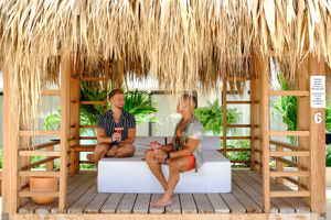 The Rif at Mangrove Beach Vandaag Inside / Oranje Zomer