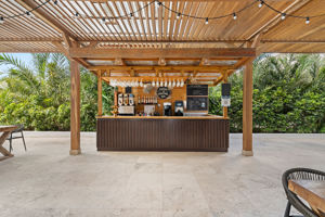 Coffee & smoothie bar