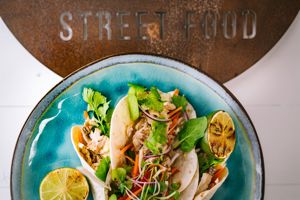 Kura Botanica Vandaag Inside / Oranje Zomer