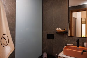 Fly & Go Jolly Suites