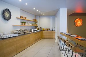 Fly & Go Olympic Hotel