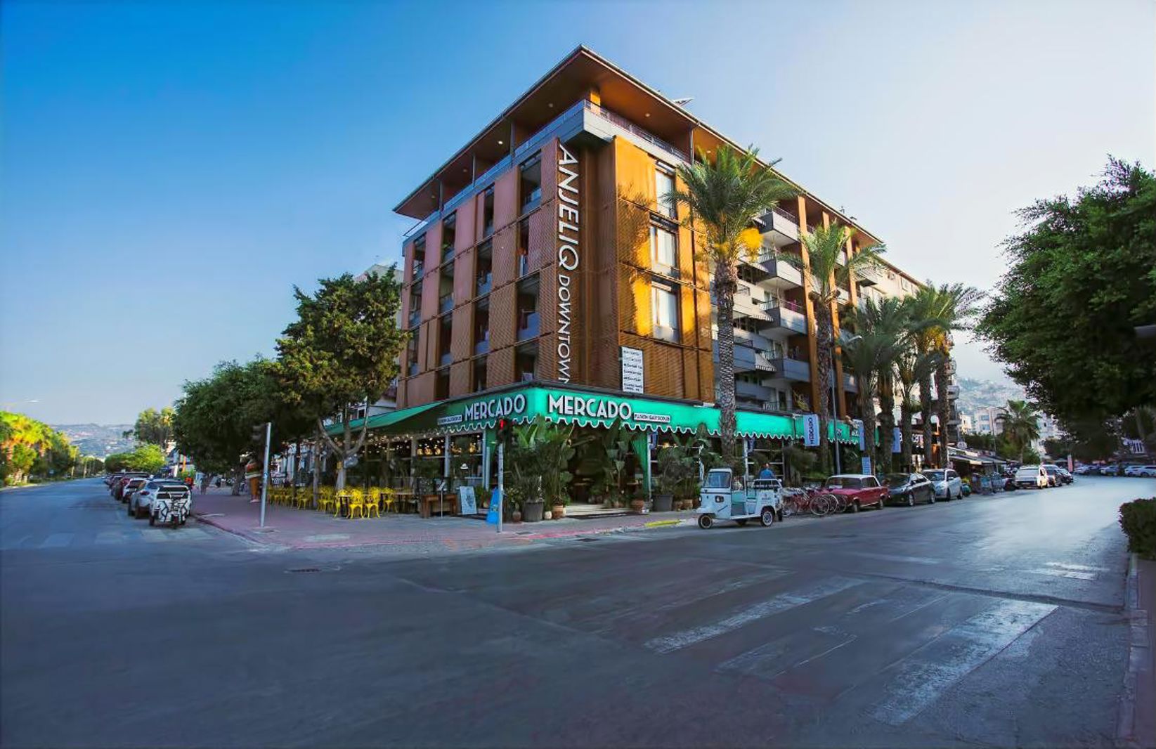 Anjeliq Downtown slide 1