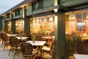 Zeus Essence Athens Central