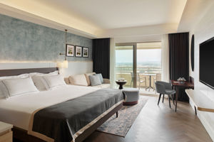 Lara Barut Collection