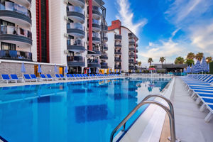 Grand Uysal Beach & Spa Hotel