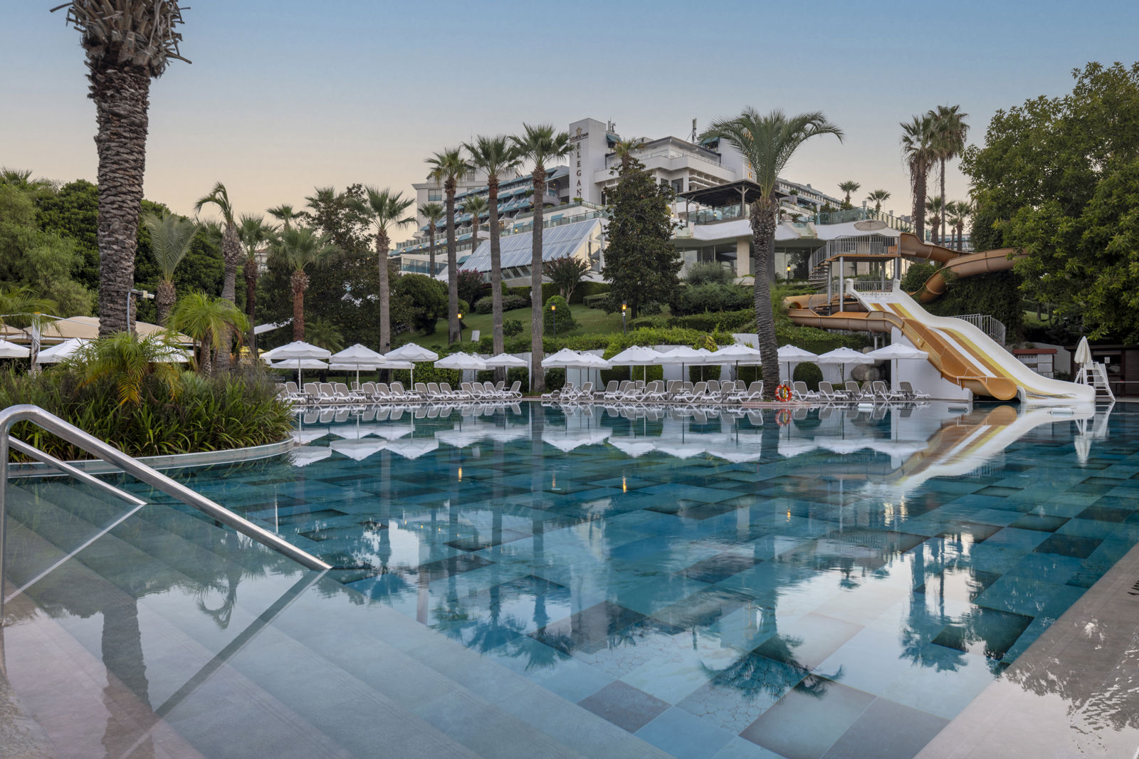 Side Star Elegance billede 2