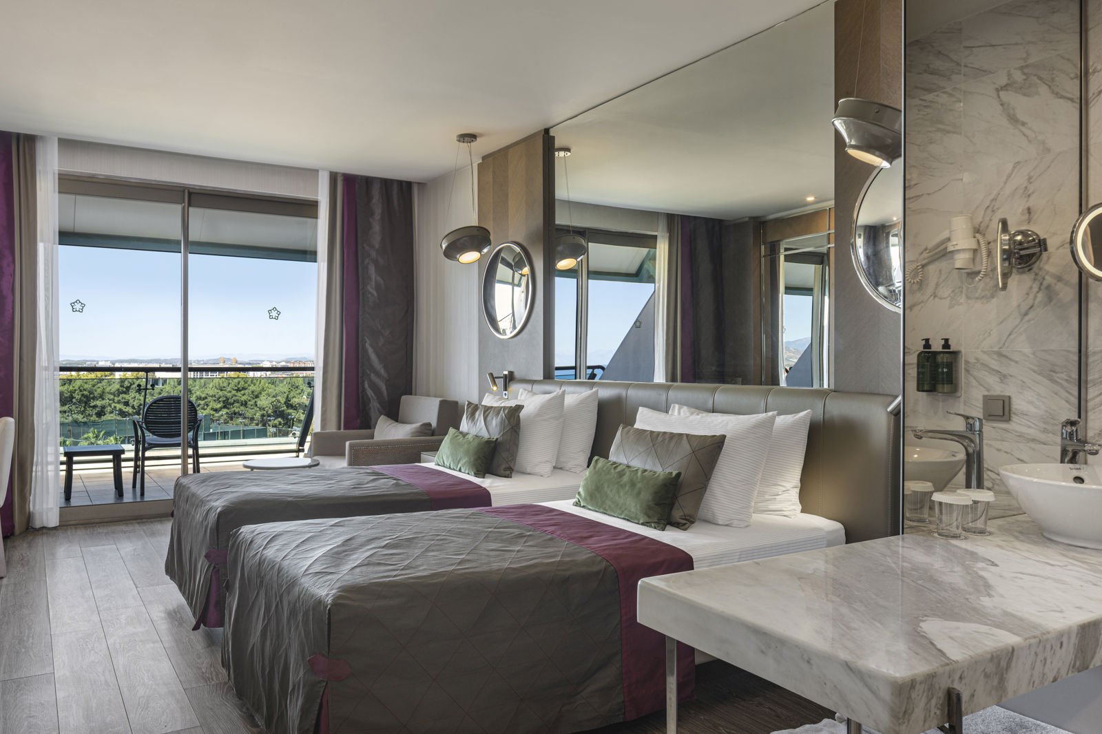 Side Star Elegance billede 3