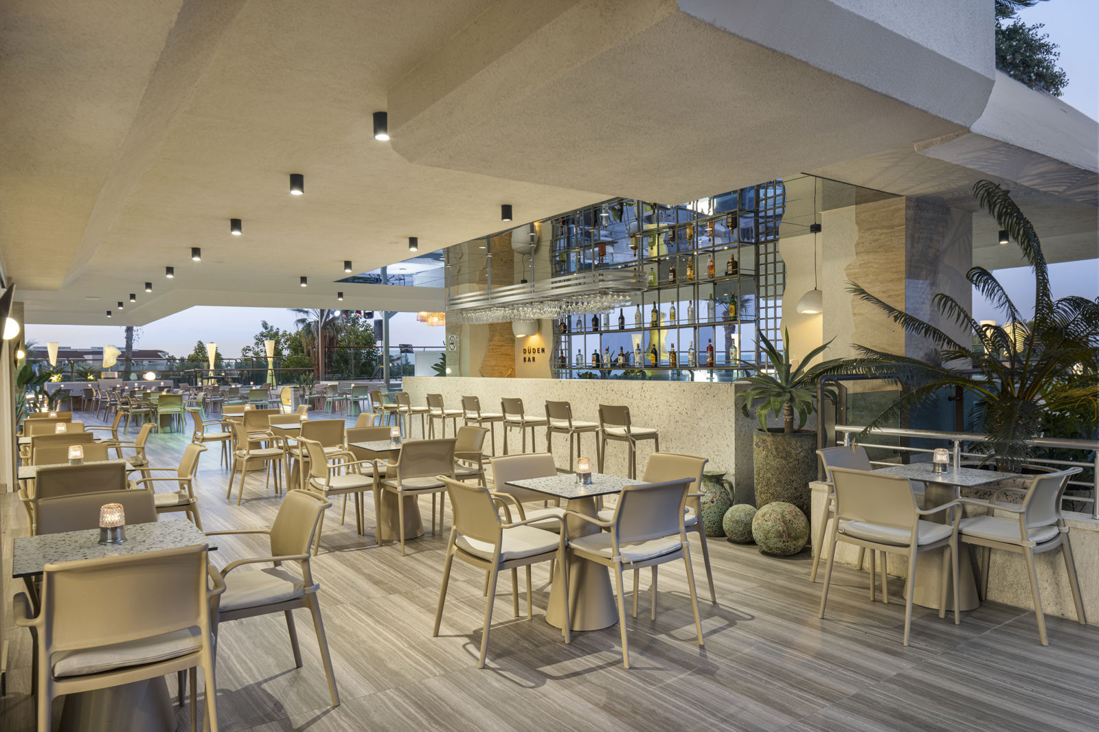 Side Star Elegance billede 5