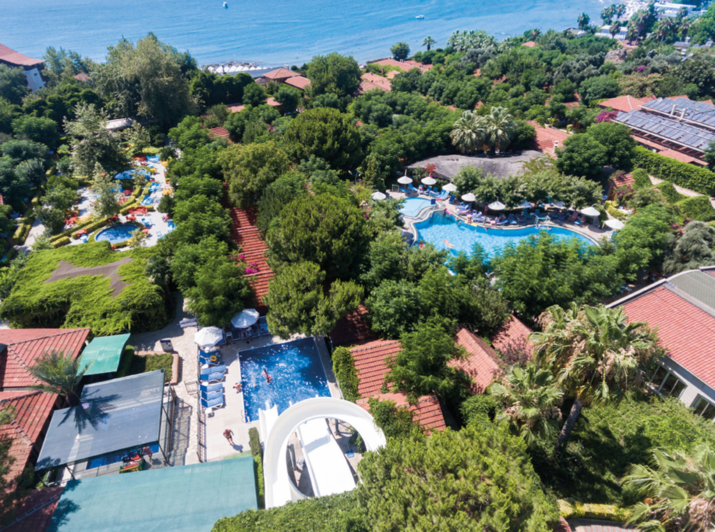 Can Garden Beach slide 3