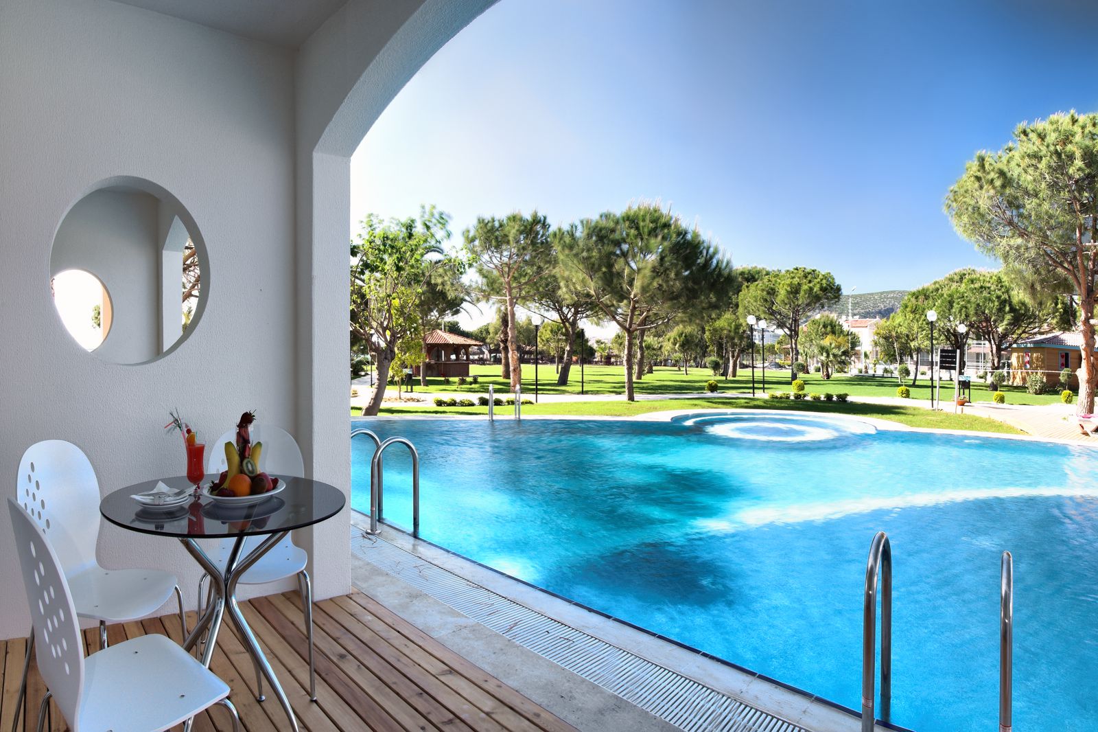 Batihan Beach Resort slide 2