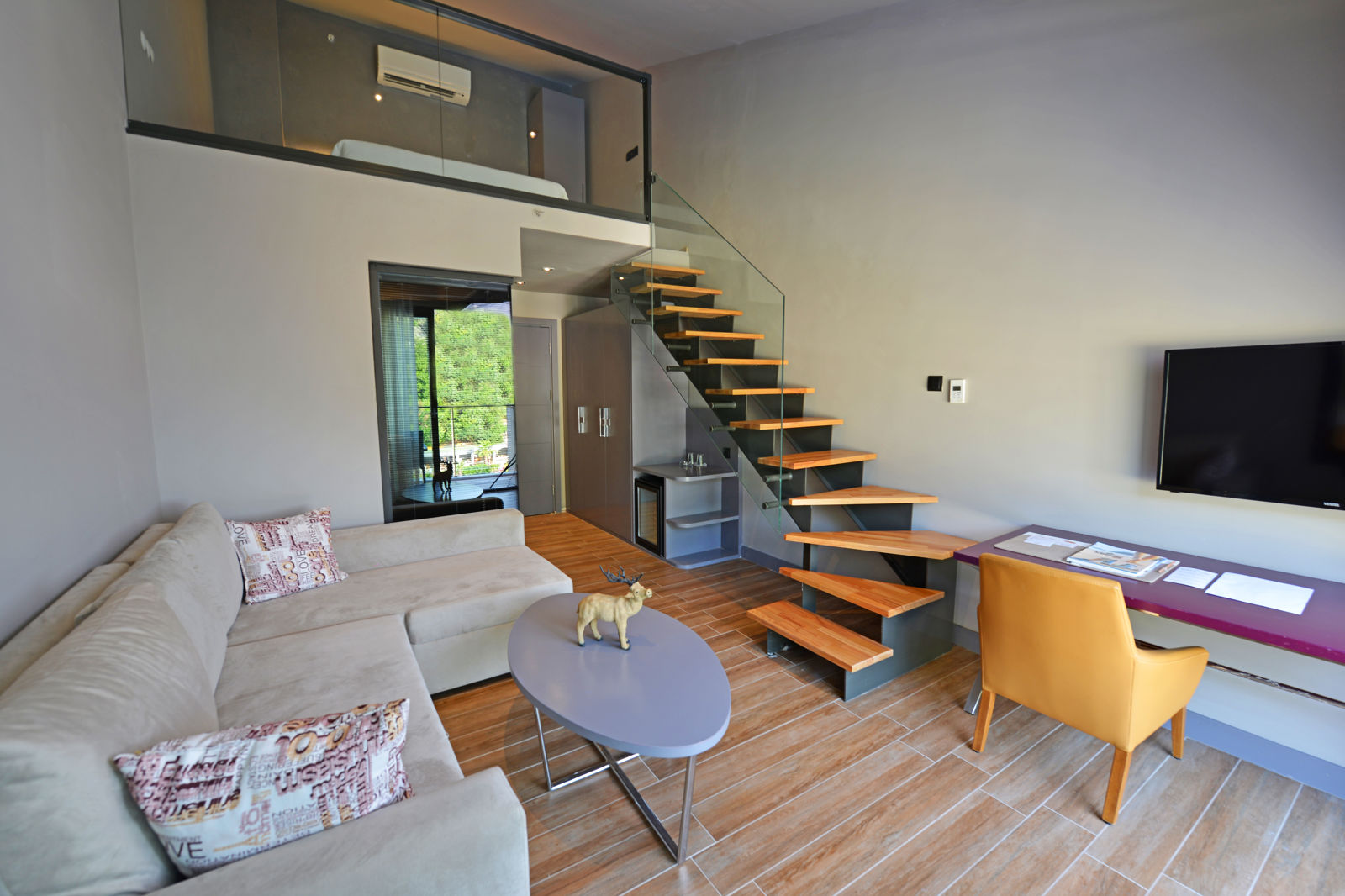 Mirage World slide 4