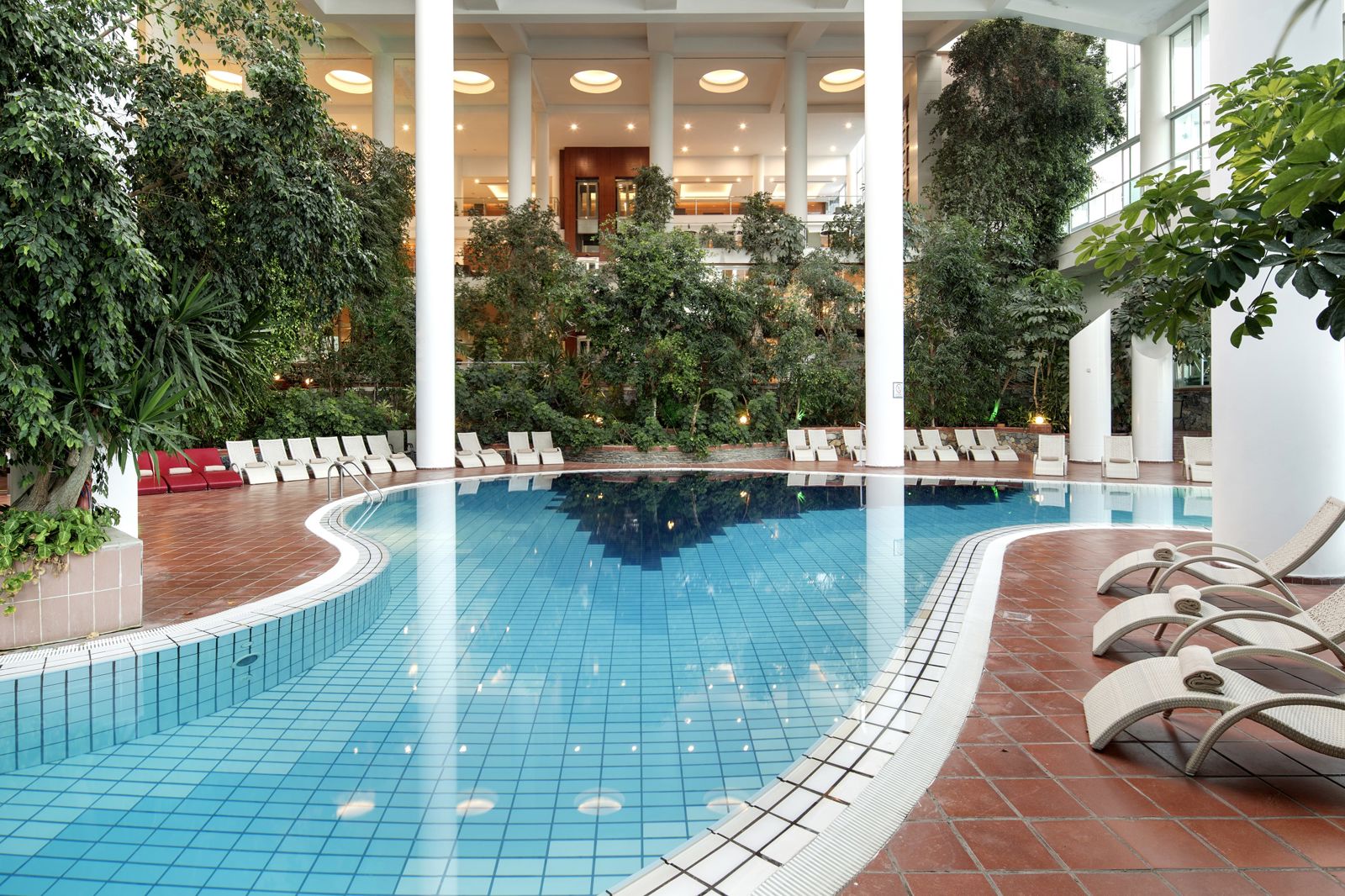 Pine Bay Holiday Resort slide 4