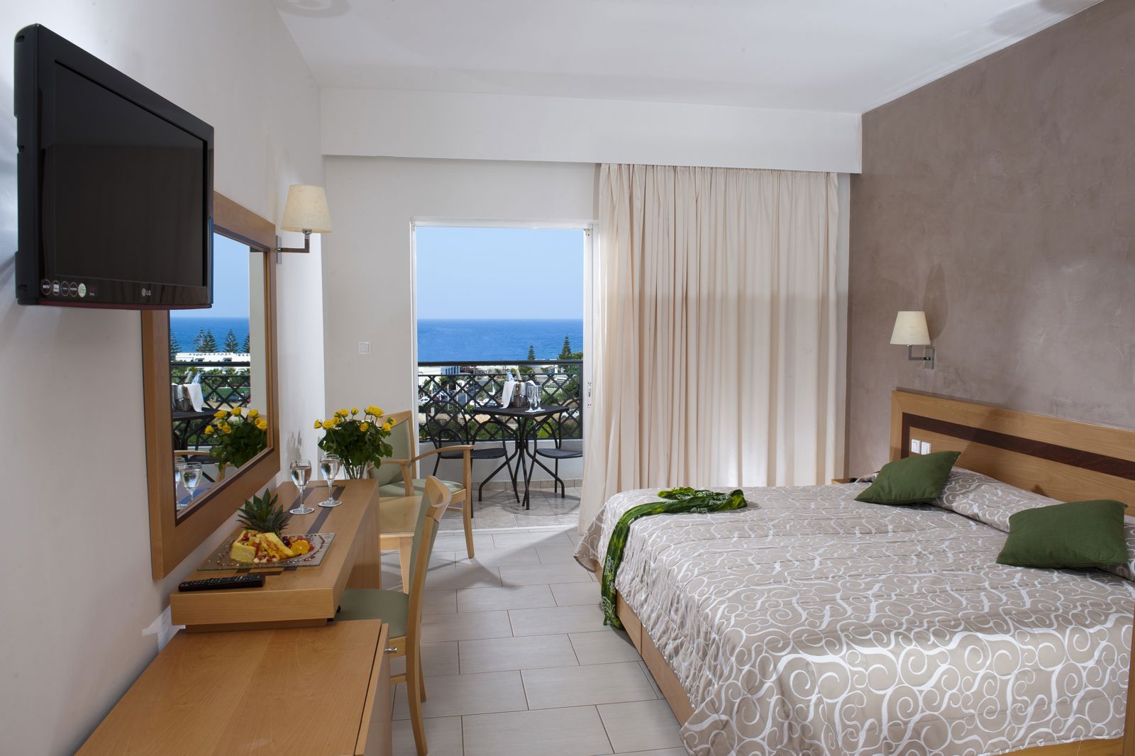 Grand Holiday Resort slide 3