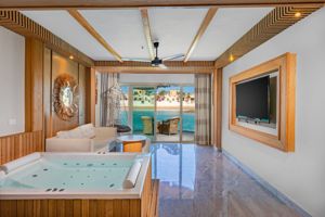 Woonvoorbeeld lagoon bungalow met whirlpool