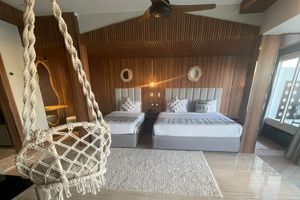 Woonvoorbeeld lagoon bungalow met whirlpool en privezwembad