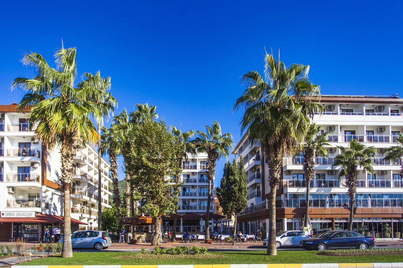 Eftalia Down Town slide 4