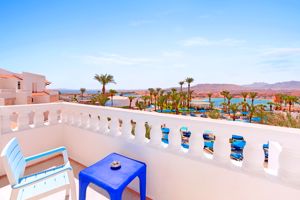 Woonvoorbeeld standaardkamer zeezicht