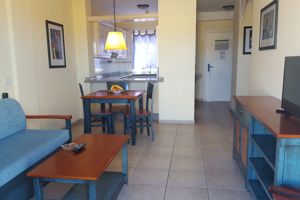 Woonvoorbeeld 2-kamerappartement (zwembadzicht)