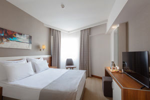 Longstay Grand Park Lara