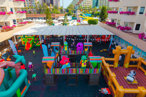 Longstay Grand Park Lara